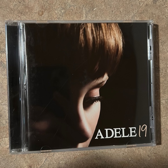 ADELE “19” CD - Picture 1 of 3
